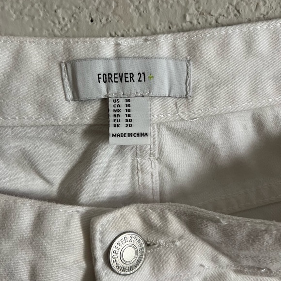 Forever 21 white ripped shorts sz 16 - Picture 2 of 4